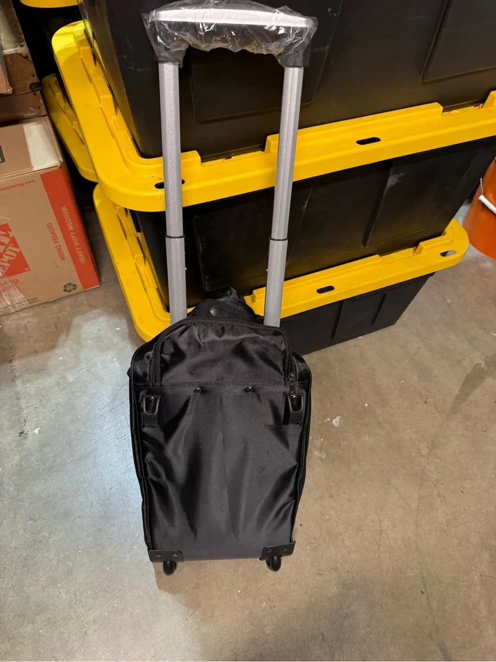 Zip’ N Jet 20” soft shell Suitcase